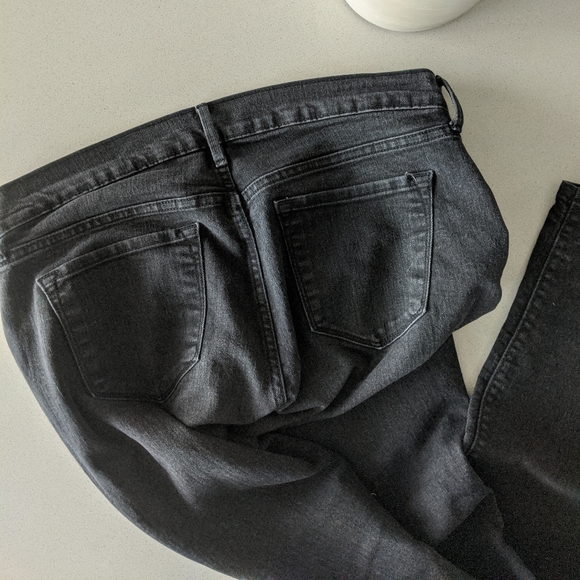 💐Old Navy Curvy Mid Rise Black denim jeans - Picture 2 of 6